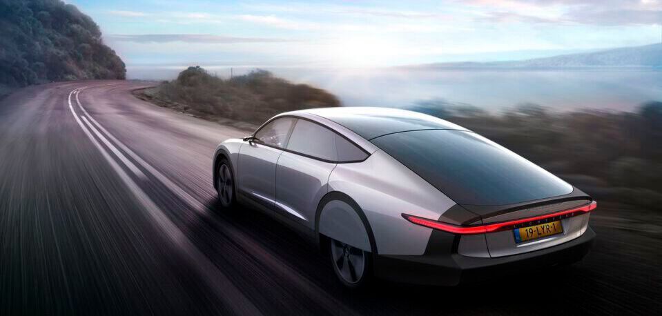 Lightyear will 2021 ein langtreckentaugliches Solarauto auf die Straße bringen. Lightyear will 2021 ein langtreckentaugliches Solarauto auf die Straße bringen.