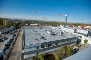 Gemeinsam mit diesem Rechenzentrum in Magdeburg bildet der Neubau in Biere den von T-Systems so genannten „Twin Core“. Gemeinsam mit diesem Rechenzentrum in Magdeburg bildet der Neubau in Biere den von T-Systems so genannten „Twin Core“.