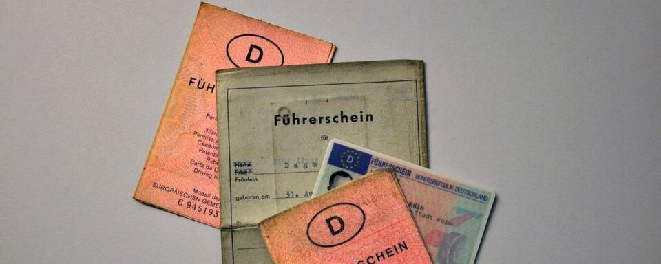 Bald heißt es Abschied nehmen von den alten Führerscheinen. Bald heißt es Abschied nehmen von den alten Führerscheinen.