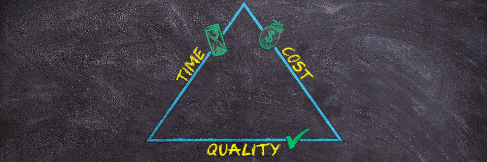 Die drei Erfolgsfaktoren Zeit, Kosten und Qualität werden oft in einem „magischen Dreieck“ dargestellt. Die drei Erfolgsfaktoren Zeit, Kosten und Qualität werden oft in einem „magischen Dreieck“ dargestellt.