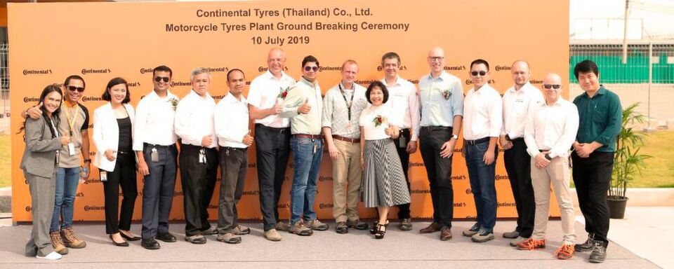Mit der Grundsteinlegung für ein Motorradreifenwerk in Rayong (Thailand) am 10. Juli 2019 trägt Continental der steigenden Nachfrage an den globalen Märkten Rechnung. Mit der Grundsteinlegung für ein Motorradreifenwerk in Rayong (Thailand) am 10. Juli 2019 trägt Continental der steigenden Nachfrage an den globalen Märkten Rechnung.