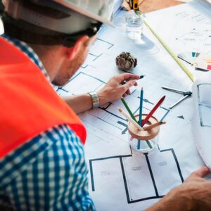 Zukünftige Ingenieure müssen traditionelle Kompetenzen mit spezialisierten Qualifikationen auf sich vereinen. Zukünftige Ingenieure müssen traditionelle Kompetenzen mit spezialisierten Qualifikationen auf sich vereinen.