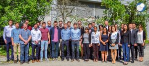 Sonderforschungsbereich „Zyklenmanagement von Innovationsprozessen“: Das Projektteam des SFN 768 vereint Expertinnen und Experten aus Informatik, Maschinenwesen, Psychologie, Soziologie und Wirtschaftswissenschaften und erstreckt sich über ganz verschiedene Wissenschaftskulturen. Sonderforschungsbereich „Zyklenmanagement von Innovationsprozessen“: Das Projektteam des SFN 768 vereint Expertinnen und Experten aus Informatik, Maschinenwesen, Psychologie, Soziologie und Wirtschaftswissenschaften und erstreckt sich über ganz verschiedene Wissenschaftskulturen.