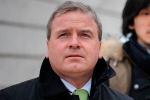 Prof. Dr. Wolfgang Schröder, Universität Würzburg: "Es geht darum, dass man nachweisen kann, dass die Technologie funktioniert." Prof. Dr. Wolfgang Schröder, Universität Würzburg: "Es geht darum, dass man nachweisen kann, dass die Technologie funktioniert."