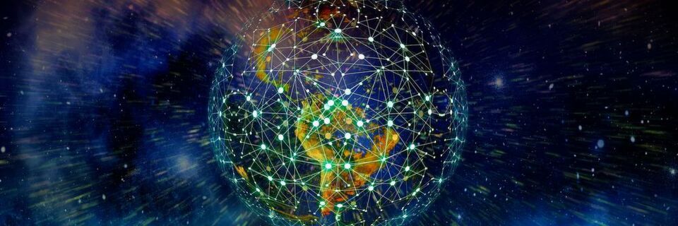 Mit Cloud Computing ändern sich auch die Anforderungen an die Netzwerk-Infrastruktur. Mit Cloud Computing ändern sich auch die Anforderungen an die Netzwerk-Infrastruktur.