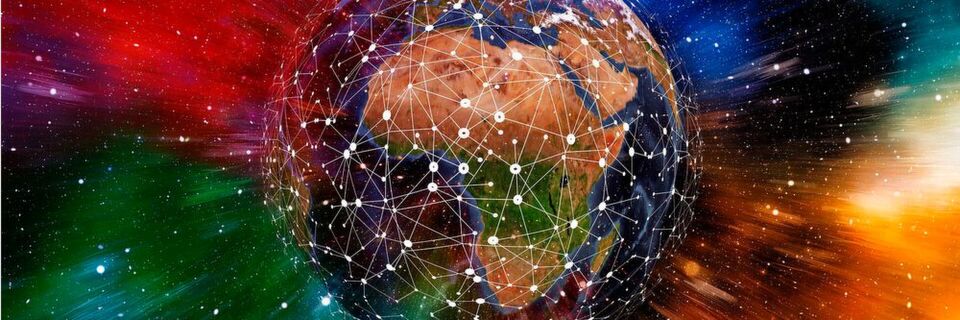 Da sich in der Blockchain nur vollständig digitalisierte Prozesse abbilden lassen, müssen auch die Informationen und Abläufe der Partner komplett digitalisiert sein. Da sich in der Blockchain nur vollständig digitalisierte Prozesse abbilden lassen, müssen auch die Informationen und Abläufe der Partner komplett digitalisiert sein.