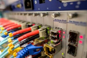 TSN eröffnet neue Möglichkeiten für Echtzeit-Netzwerke in industriellen Umgebungen. Was hält die Zukunft für Industrial Ethernet bereit? TSN eröffnet neue Möglichkeiten für Echtzeit-Netzwerke in industriellen Umgebungen. Was hält die Zukunft für Industrial Ethernet bereit?