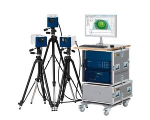 Da das Scanning-Vibrometer PSV-500-3D Xtra Schwinggeschwindigkeiten von 30 m/s verarbeitet, lässt sich das Schwingverhalten der gesamten Reifenlauffläche bei Geschwindigkeiten bis 120 km messen. Da das Scanning-Vibrometer PSV-500-3D Xtra Schwinggeschwindigkeiten von 30 m/s verarbeitet, lässt sich das Schwingverhalten der gesamten Reifenlauffläche bei Geschwindigkeiten bis 120 km messen.
