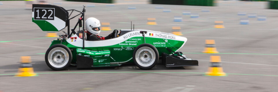 In diesem Jahr traten zur Formula Student Germany 119 Teams aus 25 Nationen gegeneinander an. In diesem Jahr traten zur Formula Student Germany 119 Teams aus 25 Nationen gegeneinander an.