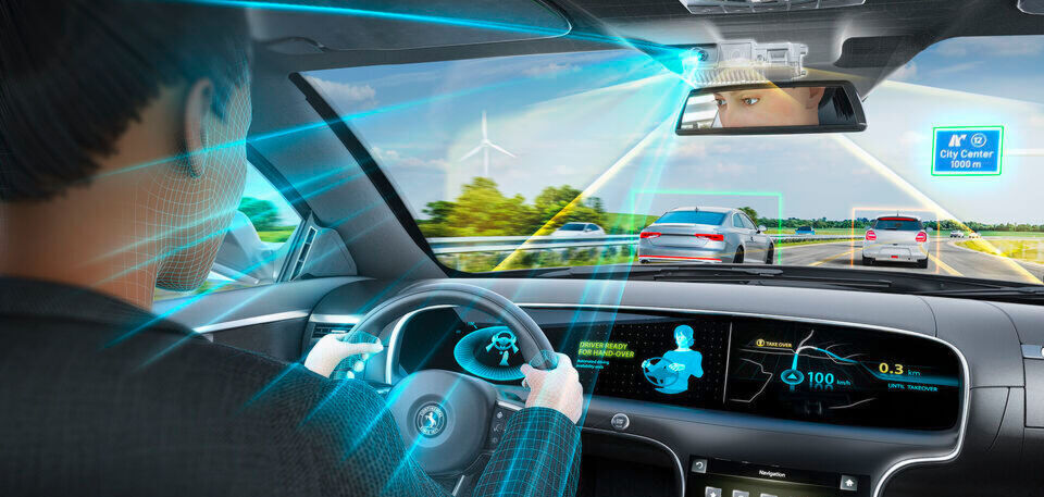 Continental arbeitet an einem Kamerasystem, das den Wechsel vom automatisierten zum manuellen Fahren sicher gestalten soll. Continental arbeitet an einem Kamerasystem, das den Wechsel vom automatisierten zum manuellen Fahren sicher gestalten soll.