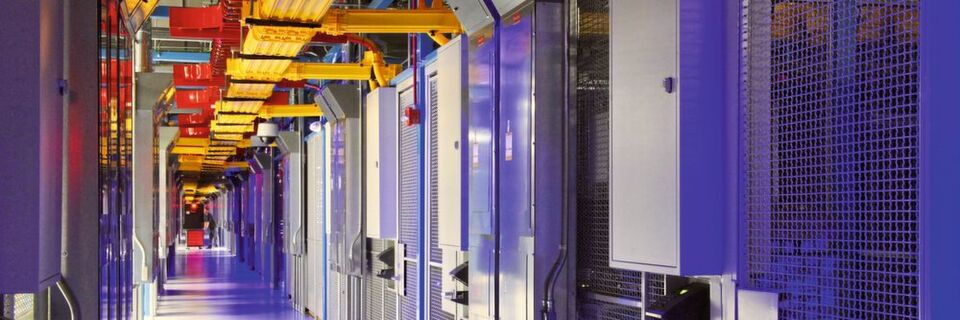 Rechenzentren von Equinix werden weltweit nach dem gleichem Standard aufgebaut und betrieben. Rechenzentren von Equinix werden weltweit nach dem gleichem Standard aufgebaut und betrieben.
