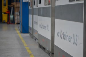 Va-Q-Tec-Container: Mit über 170 Patenten ist das noch junge Unternehmen bestens für die Zukunft aufgestellt. Va-Q-Tec-Container: Mit über 170 Patenten ist das noch junge Unternehmen bestens für die Zukunft aufgestellt.