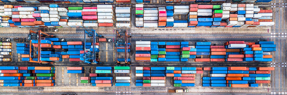 Microsoft SQL Server lässt sich auch in einer Containerumgebung einsetzen. Microsoft SQL Server lässt sich auch in einer Containerumgebung einsetzen.