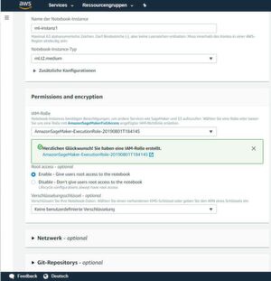 Für die SageMaker-Notebook-Instanz ist eine passende IAM-Rolle für den Zugriff essenziell. Für die SageMaker-Notebook-Instanz ist eine passende IAM-Rolle für den Zugriff essenziell.