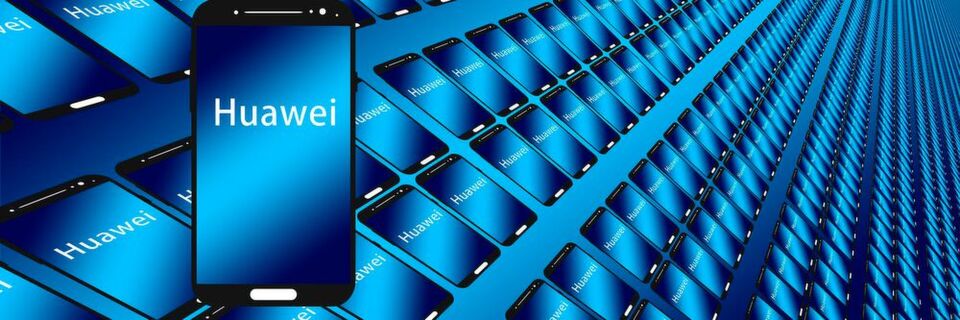 Als Betriebssystem dürfte laut Medienberichten die freie Version der bei Google entwickelten Android-Software auf dem Mate 30 zum Einsatz kommen. Das Open-Source-Android ist für alle Hersteller zugänglich – auf die von Google selbst lizenzierten Android-Versionen hat Huawei für neue Geräte dagegen keinen Zugriff. Als Betriebssystem dürfte laut Medienberichten die freie Version der bei Google entwickelten Android-Software auf dem Mate 30 zum Einsatz kommen. Das Open-Source-Android ist für alle Hersteller zugänglich – auf die von Google selbst lizenzierten Android-Versionen hat Huawei für neue Geräte dagegen keinen Zugriff.