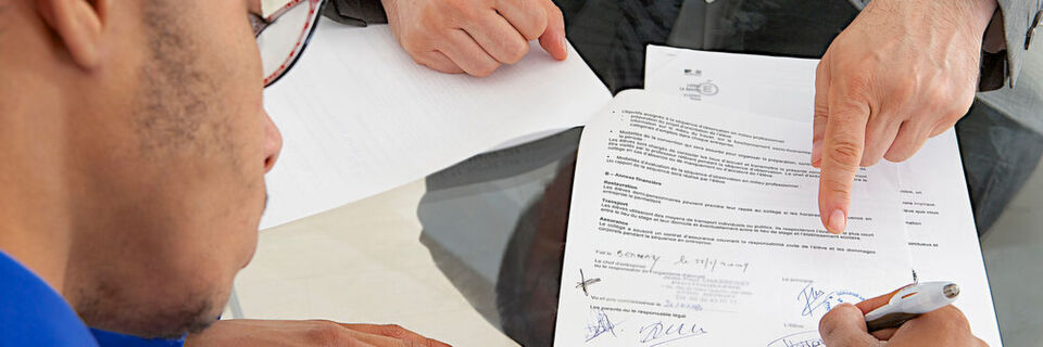 Mit dem „Gesetz für faire Verbraucherverträge“ sollen Verbraucher vor überlangen Vertragslaufzeiten und Kündigungsfristen geschützt werden. Mit dem „Gesetz für faire Verbraucherverträge“ sollen Verbraucher vor überlangen Vertragslaufzeiten und Kündigungsfristen geschützt werden.
