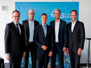 Die Köpfe hinter der 5G CMM Expo: Prof. Hans Schotten, Dr. Andreas Müller, Dr. Reinhard Heister, Stefan Muhle und Dr. Jochen Köckler (v.l.n.r.) Die Köpfe hinter der 5G CMM Expo: Prof. Hans Schotten, Dr. Andreas Müller, Dr. Reinhard Heister, Stefan Muhle und Dr. Jochen Köckler (v.l.n.r.)