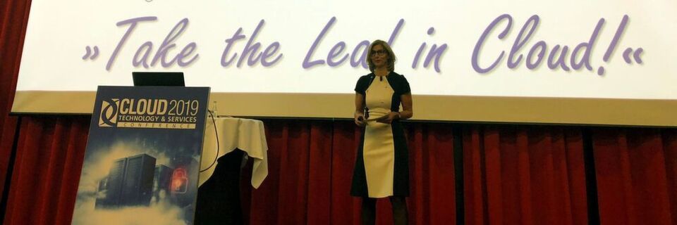 „Take the lead in Cloud“ – unter diesem Motto eröffnete Daniela Schilling, Leiterin der Vogel IT-Akademie, die CLOUD 2019 Technology & Services Conference. „Take the lead in Cloud“ – unter diesem Motto eröffnete Daniela Schilling, Leiterin der Vogel IT-Akademie, die CLOUD 2019 Technology & Services Conference.