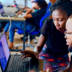 Gutes DevOps bedeutet nicht, dass jeder den Job des anderen macht – ein Wir-Gefühl ist aber unabdingbar. Gutes DevOps bedeutet nicht, dass jeder den Job des anderen macht – ein Wir-Gefühl ist aber unabdingbar.