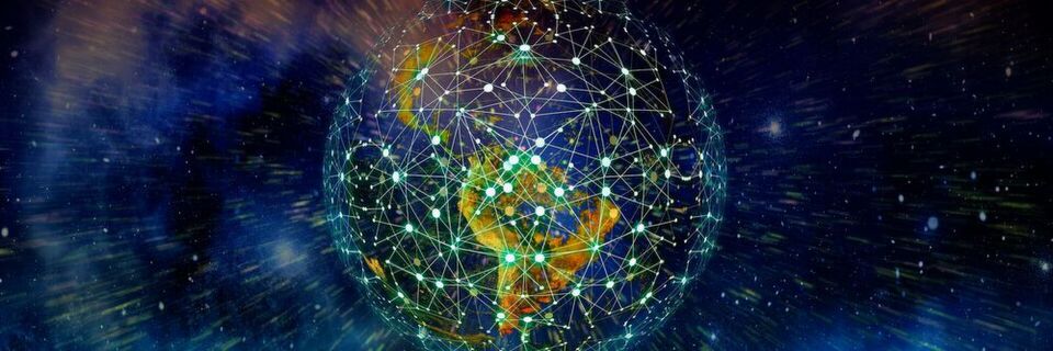 Mit Cloud Computing ändern sich auch die Anforderungen an die Netzwerk-Infrastruktur. Mit Cloud Computing ändern sich auch die Anforderungen an die Netzwerk-Infrastruktur.