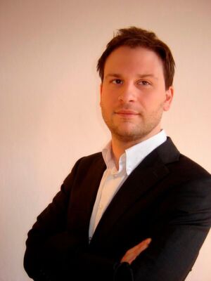 Stefan Wagner ist Professor für Software Engineering und Geschäftsführender Direktor des Instituts für Softwaretechnologie der Universität Stuttgart. Stefan Wagner ist Professor für Software Engineering und Geschäftsführender Direktor des Instituts für Softwaretechnologie der Universität Stuttgart.