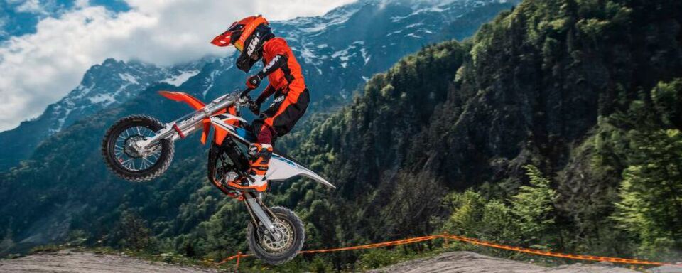 Die KTM SX-E5 ist ein Elektrobike mit dem auch Kinder auch Kinder auf die rennstrecke könnten. Die KTM SX-E5 ist ein Elektrobike mit dem auch Kinder auch Kinder auf die rennstrecke könnten.