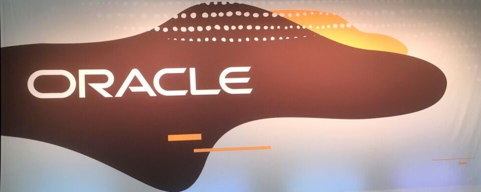 Alles neu: Oracle will vom schlichten Datenbank-Hersteller-Image wegkommen und als Cloud-Spezialist wahrgenommen werden. Alles neu: Oracle will vom schlichten Datenbank-Hersteller-Image wegkommen und als Cloud-Spezialist wahrgenommen werden.