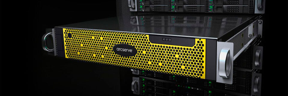Die neuen UDP-9000-Appliances von Arcserve werden mit Sophos Intercept X Advanced for Server ausgeliefert. Die neuen UDP-9000-Appliances von Arcserve werden mit Sophos Intercept X Advanced for Server ausgeliefert.