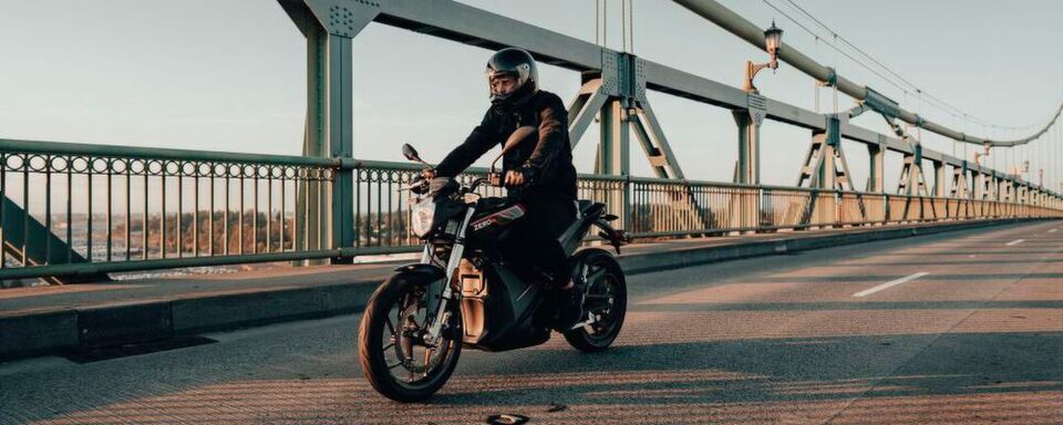 Zero Motorcycles hat einige neue Maschinen für 2020 vorgestellt. Hier zu sehen: Die Zero SR. Sie ist das Modell mit der größten Reichweite. Zero Motorcycles hat einige neue Maschinen für 2020 vorgestellt. Hier zu sehen: Die Zero SR. Sie ist das Modell mit der größten Reichweite.