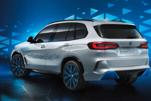 BMW hat auf der IAA 2019 das Wasserstoffauto „Hydrogen Next“ gezeigt. Neue Forschungsergebnisse könnten das zentrale Bauteil, die Brennstoffzelle, deutlich verbilligen. BMW hat auf der IAA 2019 das Wasserstoffauto „Hydrogen Next“ gezeigt. Neue Forschungsergebnisse könnten das zentrale Bauteil, die Brennstoffzelle, deutlich verbilligen.