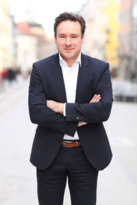 Mario Ester von SUSE nennt fünf Bereiche, die ohne Open-Source-Community (noch) nicht so weit gediehen wären. Mario Ester von SUSE nennt fünf Bereiche, die ohne Open-Source-Community (noch) nicht so weit gediehen wären.