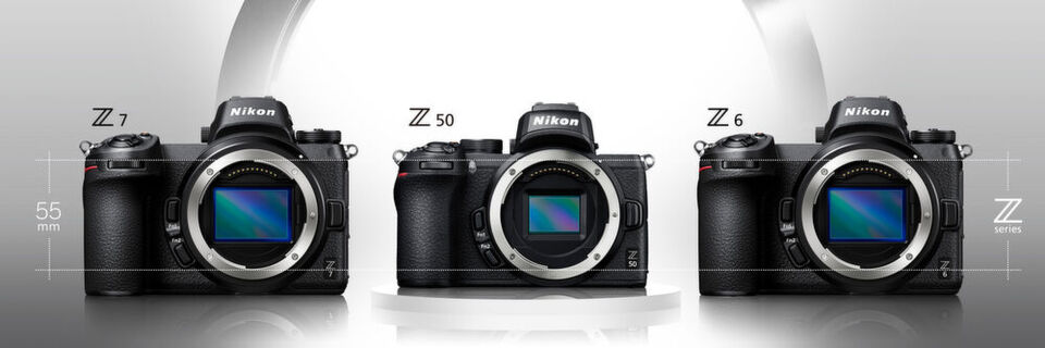 Die Nikon Z 50 verfügt wie die Modelle Nikon Z 7 und Z 6 über das große Z-Bajonett, das geringe Auflagemaß und den schnellen Hybrid-Autofokus mit einer weiten Bildfeldabdeckung (ca. 90%). Die Nikon Z 50 verfügt wie die Modelle Nikon Z 7 und Z 6 über das große Z-Bajonett, das geringe Auflagemaß und den schnellen Hybrid-Autofokus mit einer weiten Bildfeldabdeckung (ca. 90%).