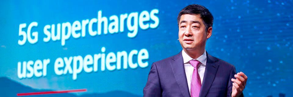 Der stellvertretende Huawei-Vorsitzende Ken Hu bei seiner Rede beim Mobile Broadband Forum 2019 in Zürich. Der stellvertretende Huawei-Vorsitzende Ken Hu bei seiner Rede beim Mobile Broadband Forum 2019 in Zürich.
