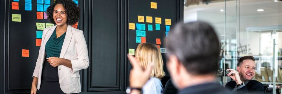 Selbst in erfolgreichen DevOps-Teams gibt es immer wieder Momente, in denen es einen Schritt vor und dann wieder zwei Schritte zurück geht. Selbst in erfolgreichen DevOps-Teams gibt es immer wieder Momente, in denen es einen Schritt vor und dann wieder zwei Schritte zurück geht.