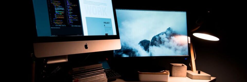 Serverless Computing dient der Vereinfachung der Anwendungsentwicklung und -bereitstellung in der Cloud. Serverless Computing dient der Vereinfachung der Anwendungsentwicklung und -bereitstellung in der Cloud.