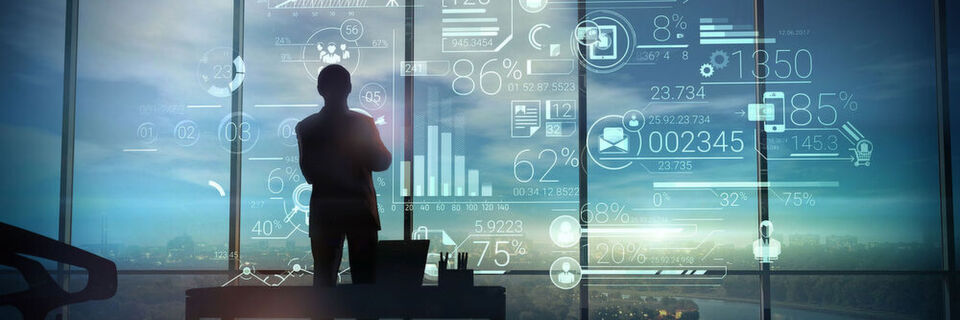 Die Abschätzung der IT-Risiken mit einem umfassenden Risiko-Management ist nicht nur die zentrale Aufgabe des strategischen Managements, sondern auch eines CISO. Die Abschätzung der IT-Risiken mit einem umfassenden Risiko-Management ist nicht nur die zentrale Aufgabe des strategischen Managements, sondern auch eines CISO.
