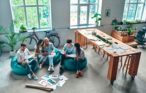 Eine starke CI-Präsenz in Büroräumen kann die Produktivität und die Motivation der Mitarbeiter stärken. Eine starke CI-Präsenz in Büroräumen kann die Produktivität und die Motivation der Mitarbeiter stärken.