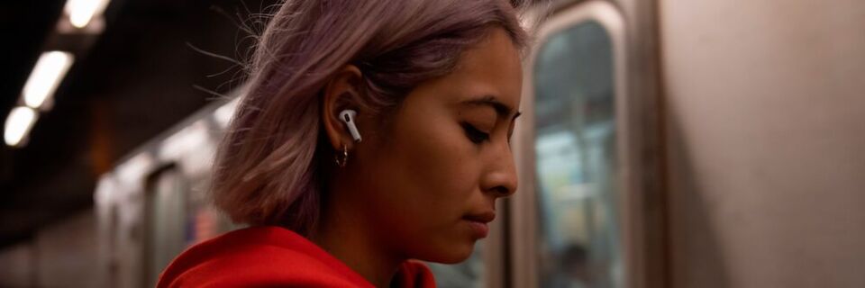 Apple hat die neu designten AirPods Pro vorgestellt, die über eine aktive Geräuschunterdrückung verfügen. Apple hat die neu designten AirPods Pro vorgestellt, die über eine aktive Geräuschunterdrückung verfügen.