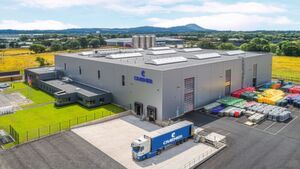 Gerade eröffnet: das zweite Kunststoffspritzgieß-Werk der Craemer-Gruppe im britischen Telford. Gerade eröffnet: das zweite Kunststoffspritzgieß-Werk der Craemer-Gruppe im britischen Telford.