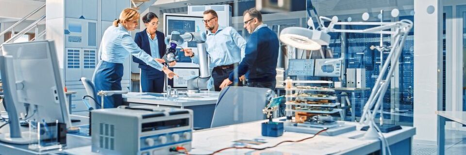 Wenn es um den Einsatz von KI in der Industrie geht, raten Experten Unternehmen zur Zusammenarbeit mit Forschern. Im Beitrag finden Sie Institute und Plattformen. Wenn es um den Einsatz von KI in der Industrie geht, raten Experten Unternehmen zur Zusammenarbeit mit Forschern. Im Beitrag finden Sie Institute und Plattformen.