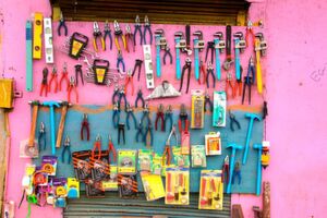 Bei der 5s-Methode geht es darum seinen Arbeitsplatz effizient zu organisieren. Alles hat seinen festen Platz. Bei der 5s-Methode geht es darum seinen Arbeitsplatz effizient zu organisieren. Alles hat seinen festen Platz.