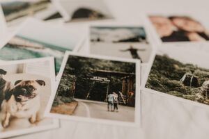Der Begriff Digital Asset Management (DAM) bezeichnet das Speichern, Organisieren und Abrufen von digitalen Medien, wie Bildern, Videos, Dokumenten und vielem mehr. Der Begriff Digital Asset Management (DAM) bezeichnet das Speichern, Organisieren und Abrufen von digitalen Medien, wie Bildern, Videos, Dokumenten und vielem mehr.