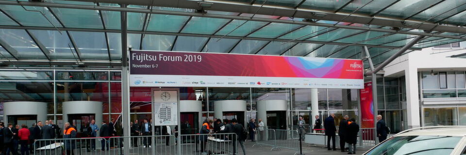 Eingang zum Fujitsu Forum 2019 im ICM München Eingang zum Fujitsu Forum 2019 im ICM München