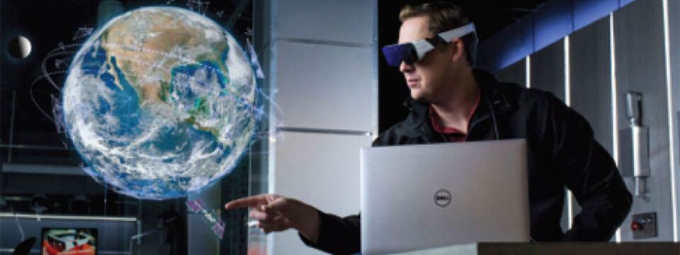 Daqiri, mit Sitz in Los Angeles, verwendet Geräte für Augmented Reality für Informationen und Arbeitsanweisungen. Die Mitarbeiter sollen in der Lage sein, jeweils das Sichtfeld ihres Kollegen zu sehen und Unterstützung zu leisten. das bedeutet unter anderem, dass Außendienstmitarbeiter niemals ohne die Hilfe ihrers Teams arbeiten müssen. Daqiri, mit Sitz in Los Angeles, verwendet Geräte für Augmented Reality für Informationen und Arbeitsanweisungen. Die Mitarbeiter sollen in der Lage sein, jeweils das Sichtfeld ihres Kollegen zu sehen und Unterstützung zu leisten. das bedeutet unter anderem, dass Außendienstmitarbeiter niemals ohne die Hilfe ihrers Teams arbeiten müssen.