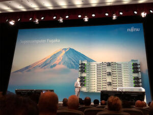 Fujitsu-President Takahito Tokita spricht über die Symbiose von Künstlicher Intelligenz und Supercomputing. Der hauseigene KI-Chip „DLU“ ist in dem jüngsten japanischen Super-Rechner „Fugaku“ verbaut. Fujitsu-President Takahito Tokita spricht über die Symbiose von Künstlicher Intelligenz und Supercomputing. Der hauseigene KI-Chip „DLU“ ist in dem jüngsten japanischen Super-Rechner „Fugaku“ verbaut.