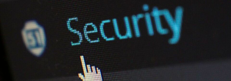 Durch Sabotage, Datendiebstahl oder Spionage entsteht der deutschen Wirtschaft jährlich ein Gesamtschaden von 102,9 Milliarden Euro – analoge und digitale Angriffe zusammengenommen. Dabei waren drei Viertel der deutschen Unternehmen in den vergangen beiden Jahren von Angriffen betroffen. Durch Sabotage, Datendiebstahl oder Spionage entsteht der deutschen Wirtschaft jährlich ein Gesamtschaden von 102,9 Milliarden Euro – analoge und digitale Angriffe zusammengenommen. Dabei waren drei Viertel der deutschen Unternehmen in den vergangen beiden Jahren von Angriffen betroffen.