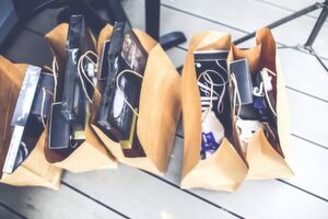 Shopping-Aktionstage erfreuen sich nicht nur im B2C-Bereich immer größerer Beliebtheit, auch im B2B-Geschäft können sie zur Verkaufsunterstützung beitragen. Shopping-Aktionstage erfreuen sich nicht nur im B2C-Bereich immer größerer Beliebtheit, auch im B2B-Geschäft können sie zur Verkaufsunterstützung beitragen.