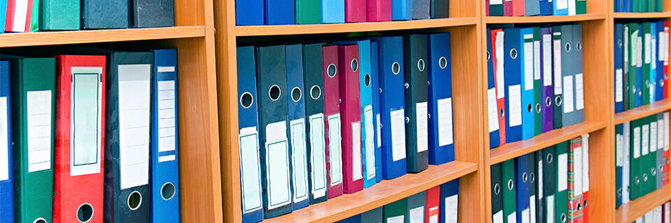 Revisionssicher archivieren – aber wie? Hier gibt’s die Antworten. Revisionssicher archivieren – aber wie? Hier gibt’s die Antworten.