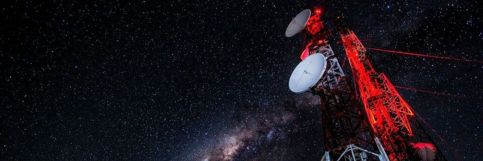 Der Ausbau der 5G-Infrastruktuir erfordert erhebliche Investitionen, die von den Netzbetreibern gestemmt werden müssen. Der Ausbau der 5G-Infrastruktuir erfordert erhebliche Investitionen, die von den Netzbetreibern gestemmt werden müssen.