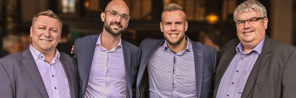 WMD und codia beschließen die neue Partnerschaft: Torge Link (WMD), Philipp Perplies (codia), Tobis Neumann (WMD) und Udo Schillingmann (codia) (v.l.n.r.). WMD und codia beschließen die neue Partnerschaft: Torge Link (WMD), Philipp Perplies (codia), Tobis Neumann (WMD) und Udo Schillingmann (codia) (v.l.n.r.).